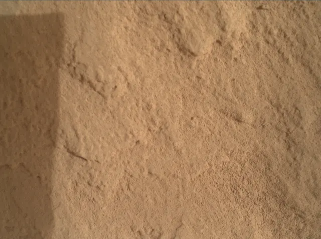 Sol 3650: Mars Hand Lens Imager (MAHLI)