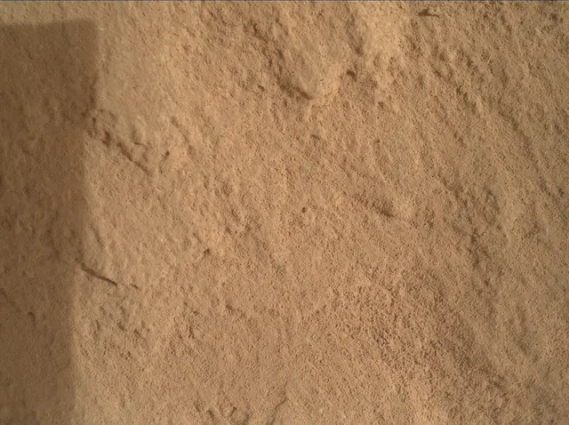 Sol 3650: Mars Hand Lens Imager (MAHLI)