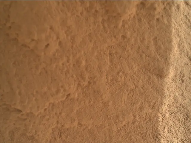Sol 3650: Mars Hand Lens Imager (MAHLI)