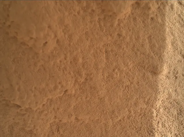 Sol 3650: Mars Hand Lens Imager (MAHLI)