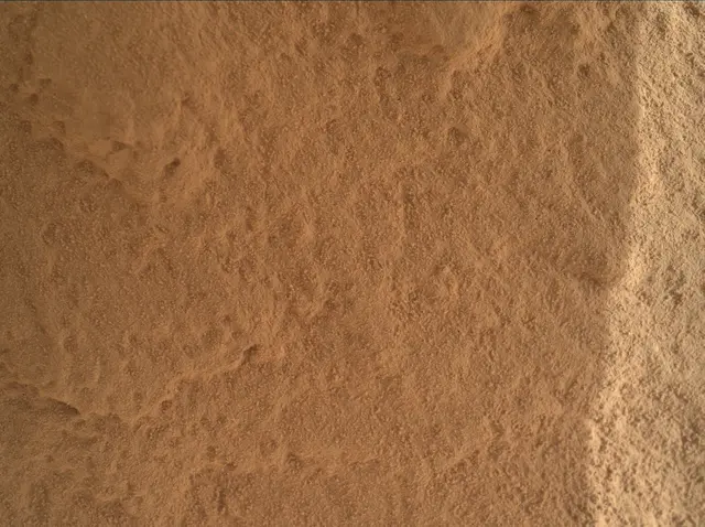 Sol 3650: Mars Hand Lens Imager (MAHLI)