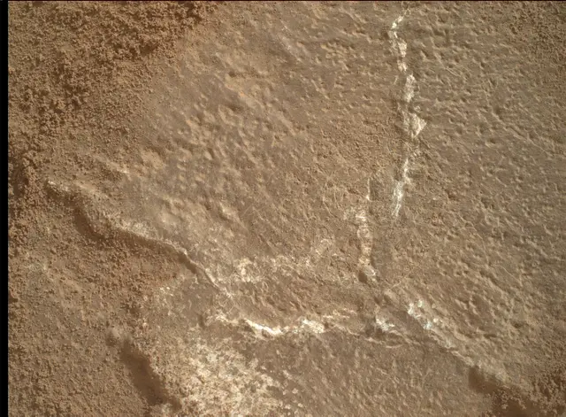 Sol 3650: Mars Hand Lens Imager (MAHLI)