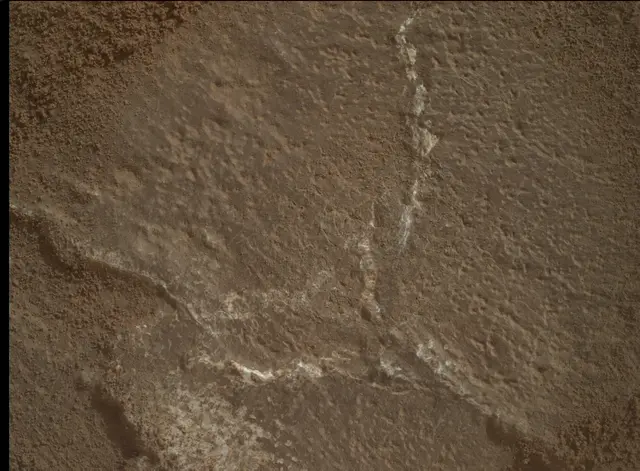 Sol 3650: Mars Hand Lens Imager (MAHLI)