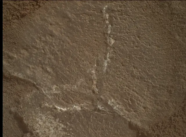 Sol 3650: Mars Hand Lens Imager (MAHLI)