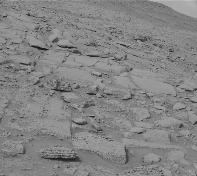 Sol 3651: Mast Camera (Mastcam)