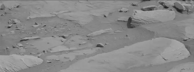 Sol 3651: Mast Camera (Mastcam)