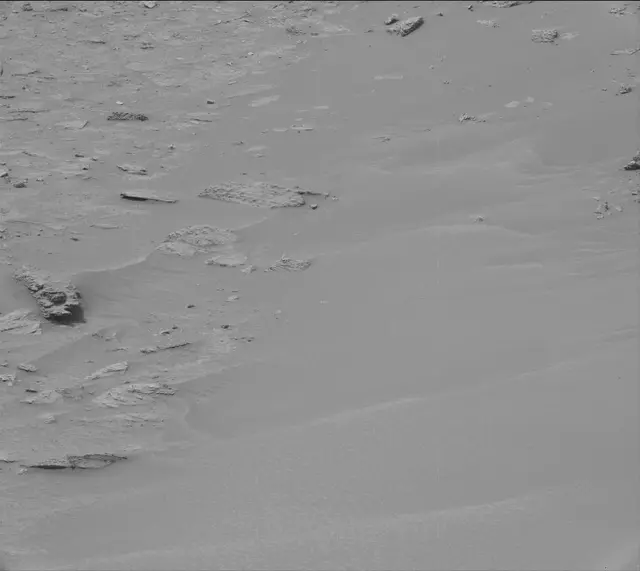 Sol 3651: Mast Camera (Mastcam)