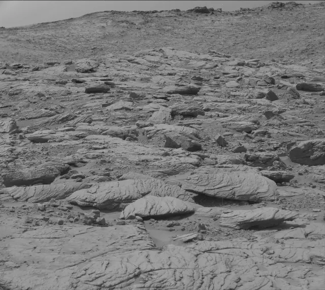Sol 3651: Mast Camera (Mastcam)
