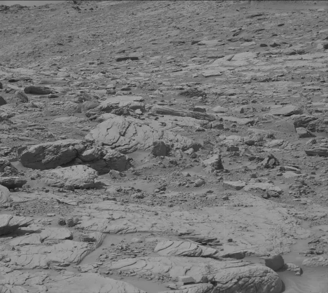 Sol 3651: Mast Camera (Mastcam)