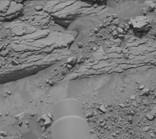 Sol 3651: Mast Camera (Mastcam)
