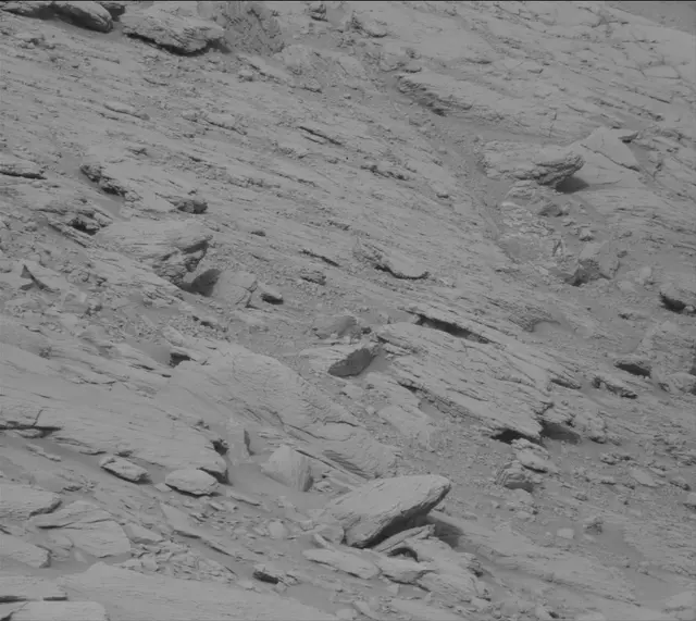 Sol 3651: Mast Camera (Mastcam)