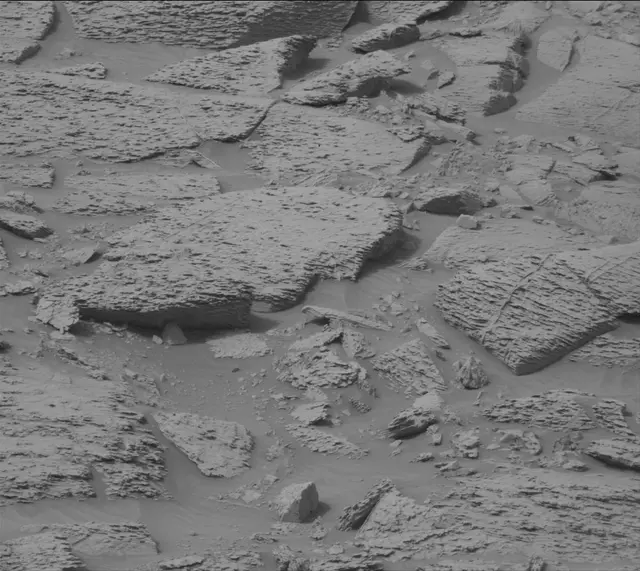Sol 3651: Mast Camera (Mastcam)