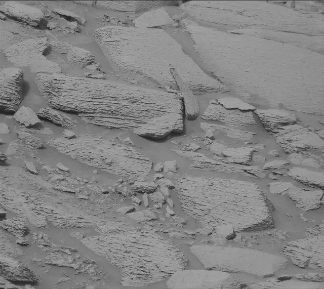 Sol 3651: Mast Camera (Mastcam)