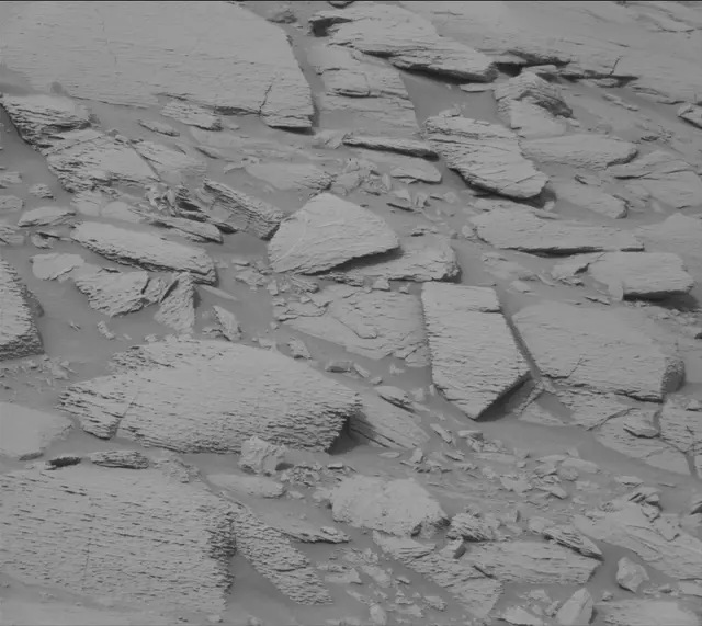 Sol 3651: Mast Camera (Mastcam)