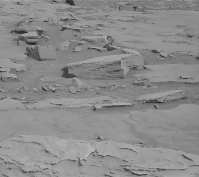 Sol 3651: Mast Camera (Mastcam)