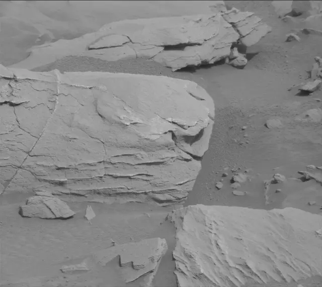 Sol 3651: Mast Camera (Mastcam)