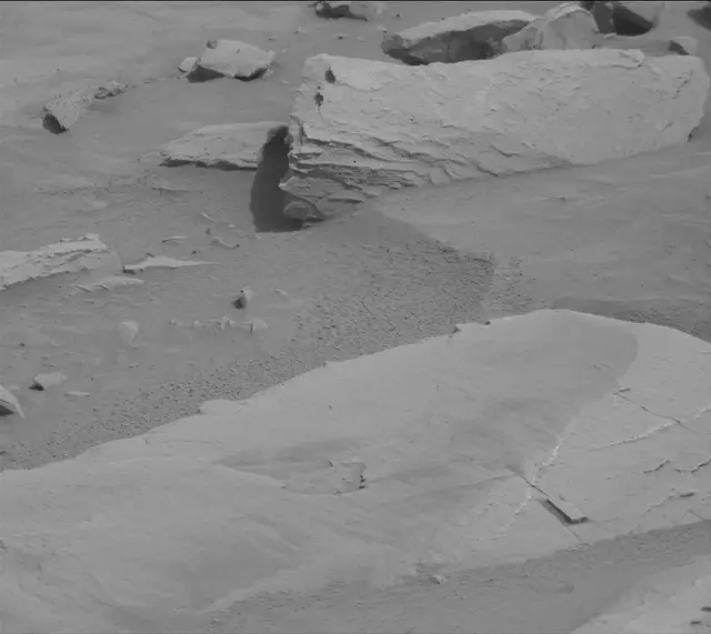 Sol 3651: Mast Camera (Mastcam)
