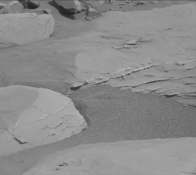Sol 3651: Mast Camera (Mastcam)