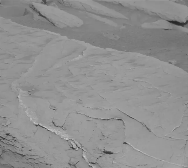 Sol 3651: Mast Camera (Mastcam)