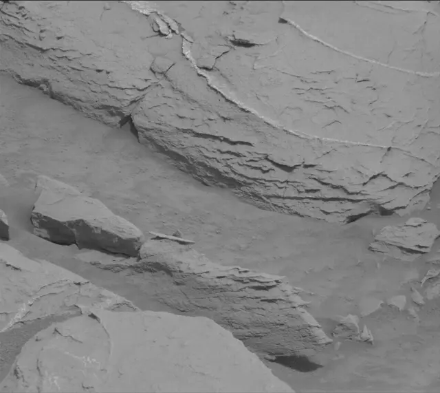 Sol 3651: Mast Camera (Mastcam)