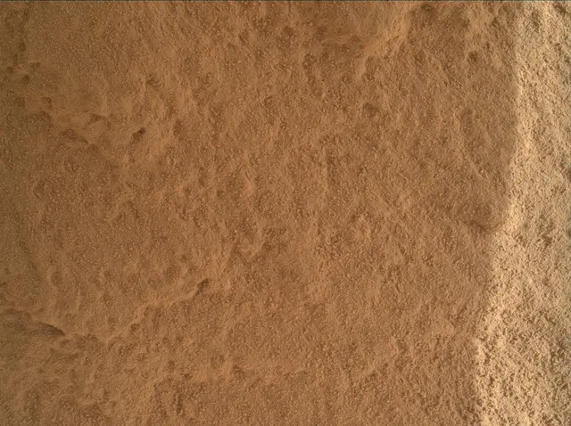 Sol 3651: Mars Hand Lens Imager (MAHLI)
