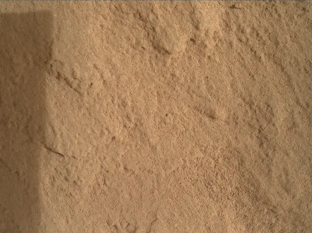 Sol 3651: Mars Hand Lens Imager (MAHLI)