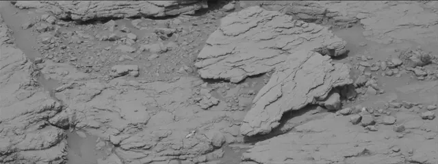 Sol 3653: Mast Camera (Mastcam)