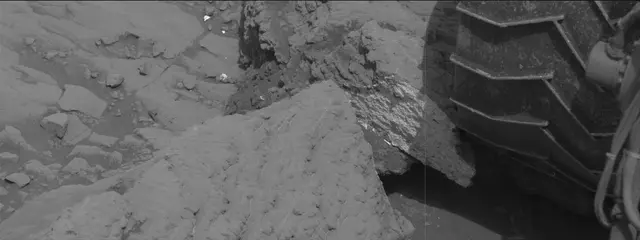 Sol 3653: Mast Camera (Mastcam)