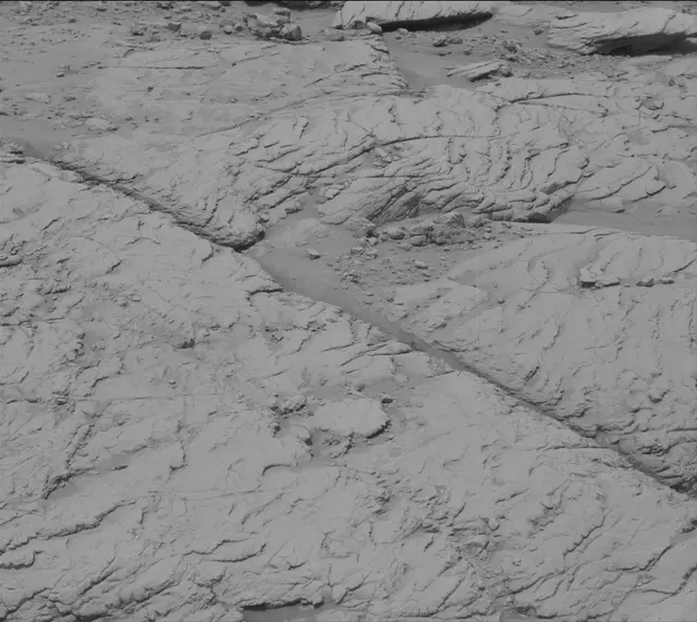 Sol 3653: Mast Camera (Mastcam)