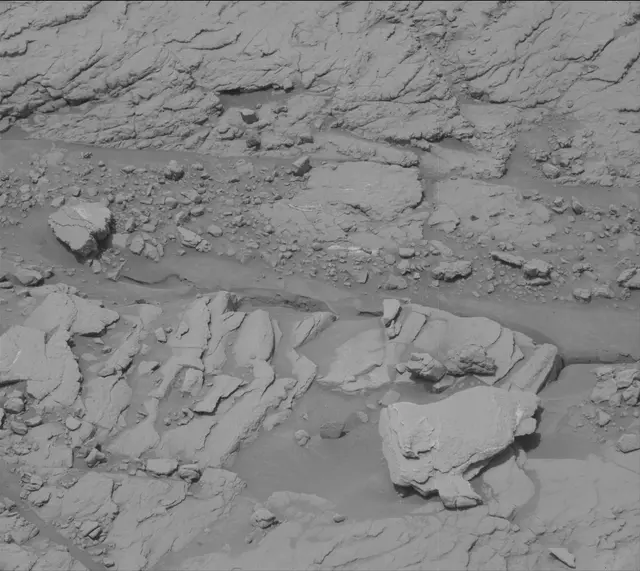 Sol 3653: Mast Camera (Mastcam)