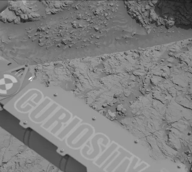 Sol 3653: Mast Camera (Mastcam)