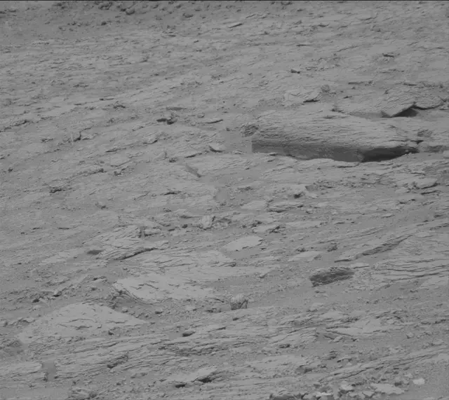 Sol 3653: Mast Camera (Mastcam)