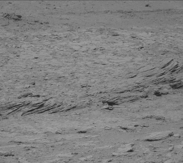Sol 3653: Mast Camera (Mastcam)