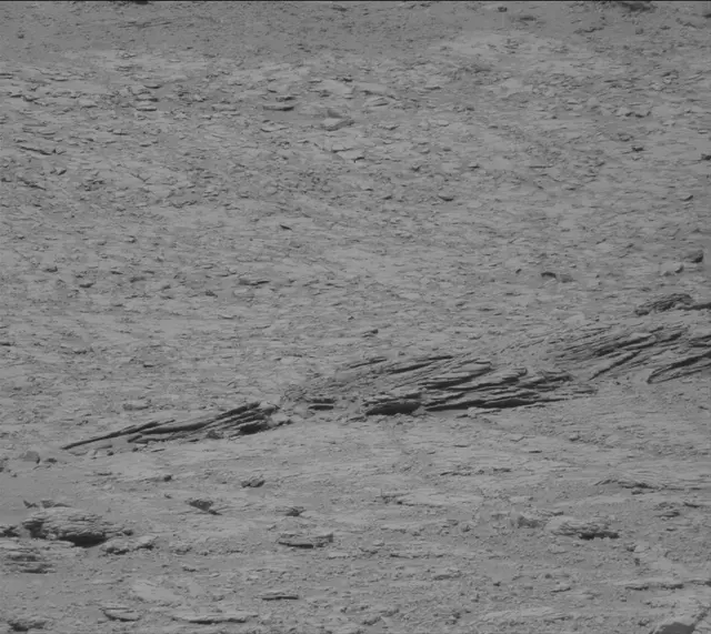Sol 3653: Mast Camera (Mastcam)