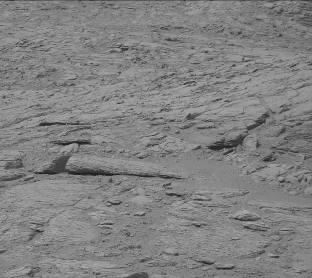Sol 3653: Mast Camera (Mastcam)