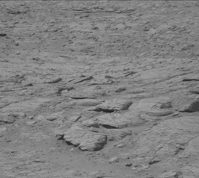 Sol 3653: Mast Camera (Mastcam)