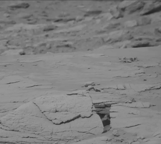 Sol 3653: Mast Camera (Mastcam)