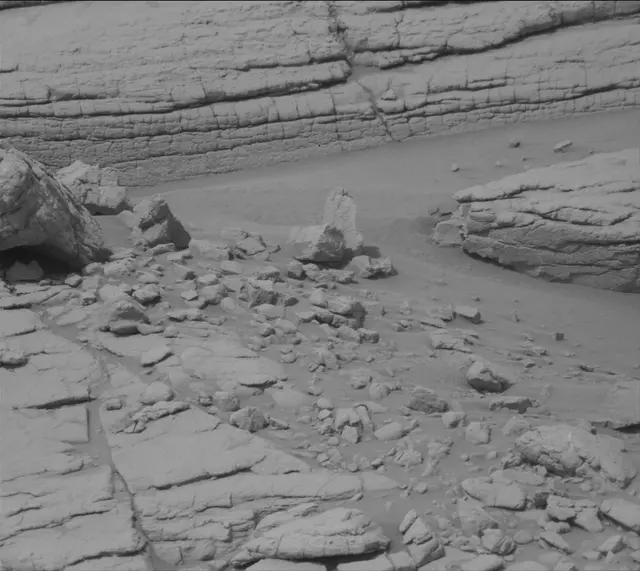Sol 3653: Mast Camera (Mastcam)