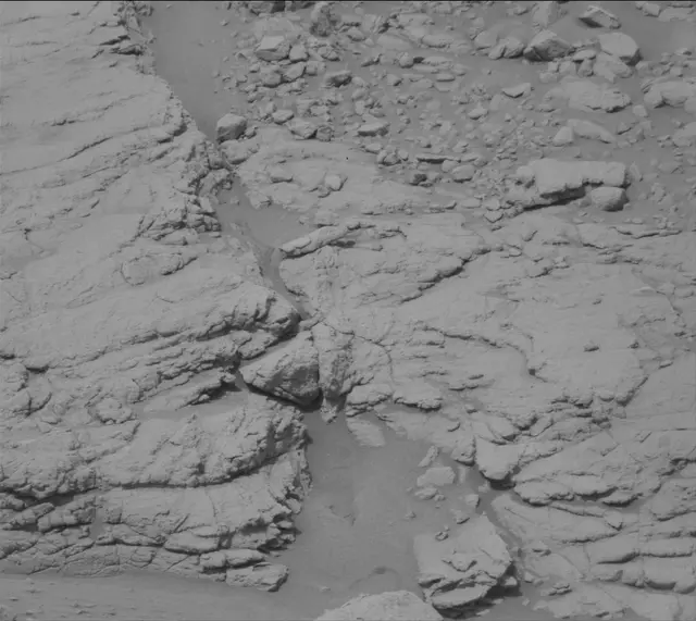 Sol 3653: Mast Camera (Mastcam)