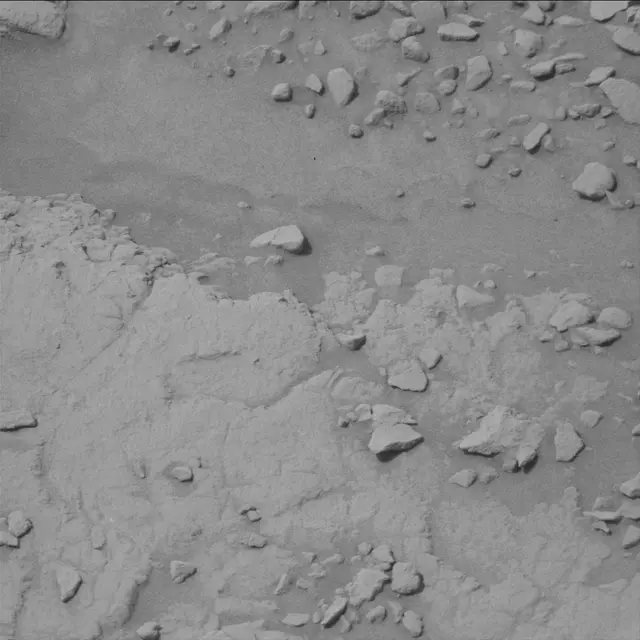 Sol 3653: Mast Camera (Mastcam)