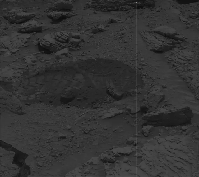 Sol 3655: Mast Camera (Mastcam)
