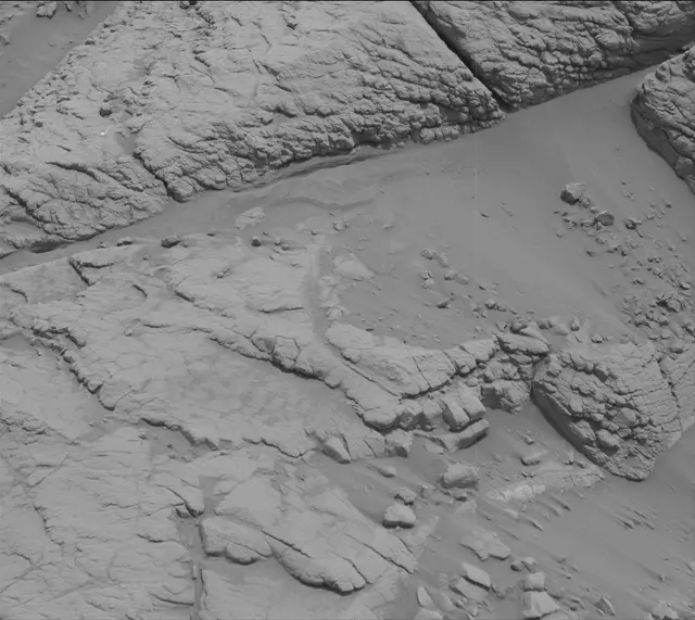 Sol 3655: Mast Camera (Mastcam)