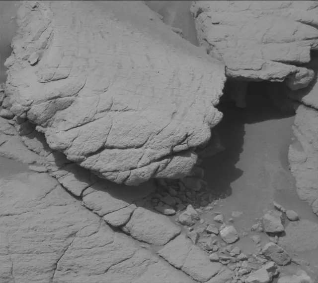 Sol 3655: Mast Camera (Mastcam)