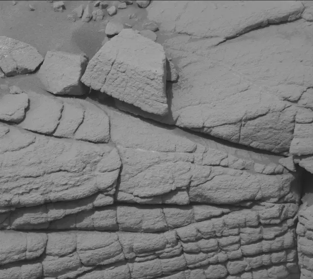 Sol 3655: Mast Camera (Mastcam)