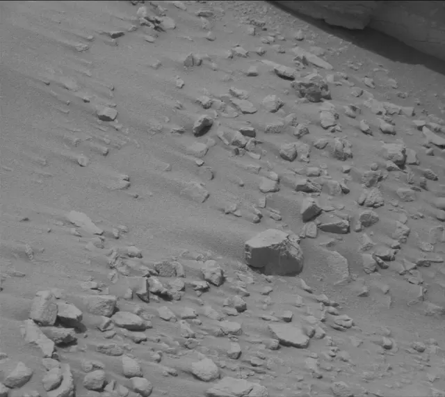 Sol 3655: Mast Camera (Mastcam)