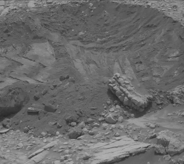 Sol 3655: Mast Camera (Mastcam)