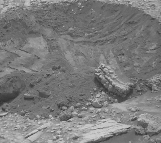 Sol 3655: Mast Camera (Mastcam)