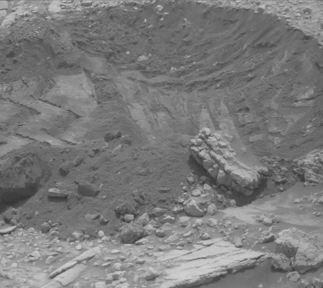 Sol 3655: Mast Camera (Mastcam)