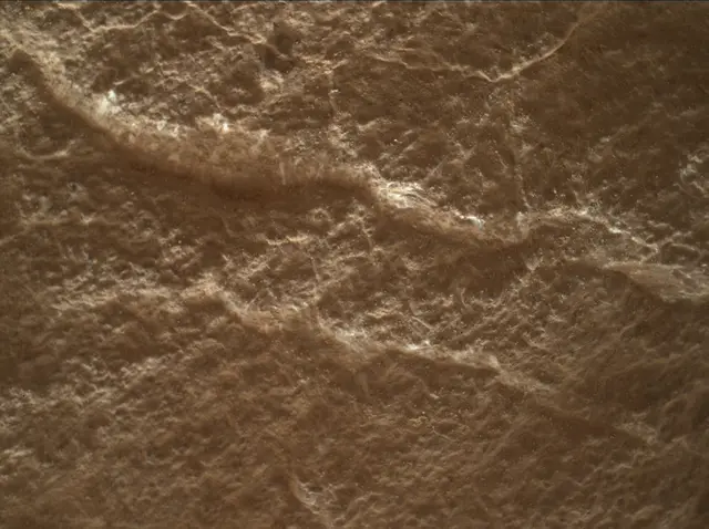 Sol 3657: Mars Hand Lens Imager (MAHLI)