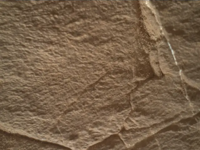 Sol 3657: Mars Hand Lens Imager (MAHLI)